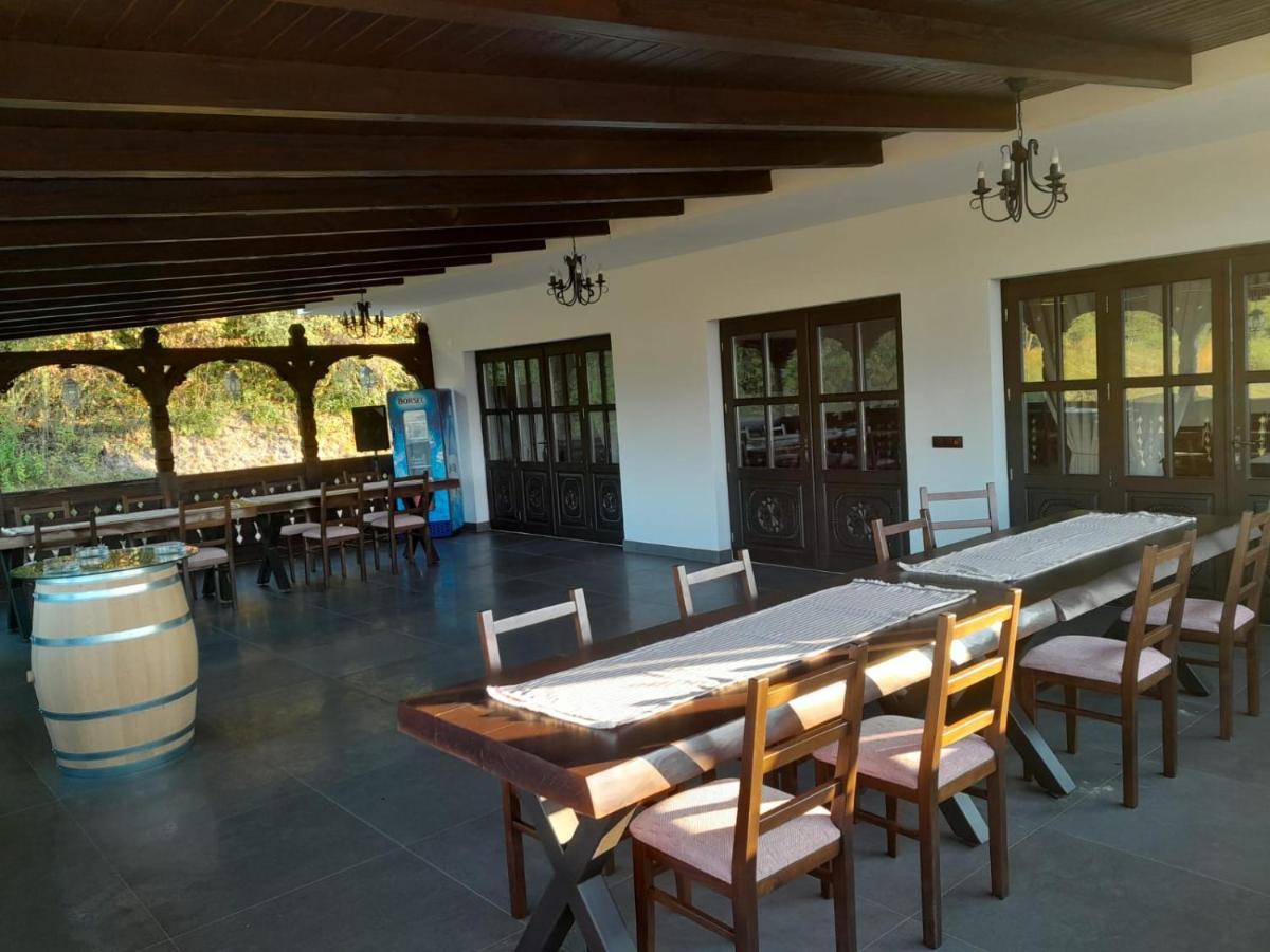Ferienwohnung Mosia Dar In Rai Berbesti Exterior foto