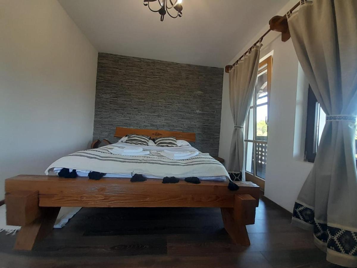 Ferienwohnung Mosia Dar In Rai Berbesti Exterior foto