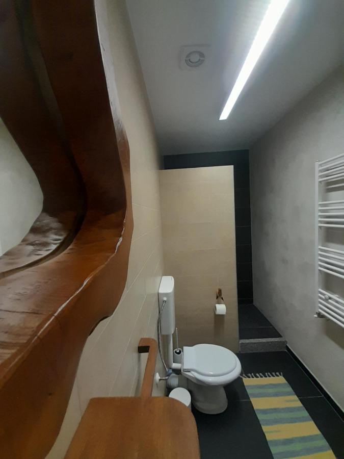 Ferienwohnung Mosia Dar In Rai Berbesti Exterior foto