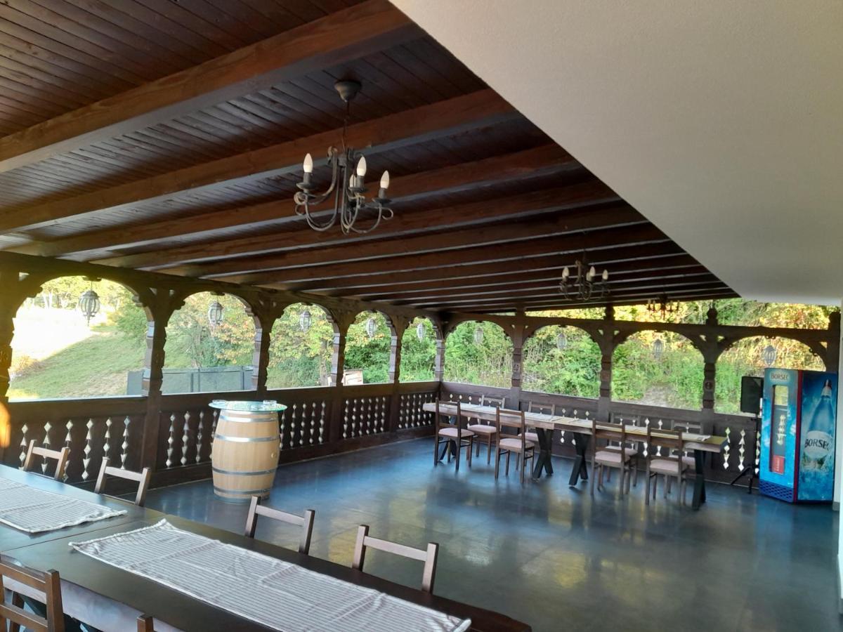 Ferienwohnung Mosia Dar In Rai Berbesti Exterior foto